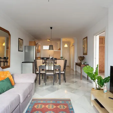 Sunny La Colina Apartament *