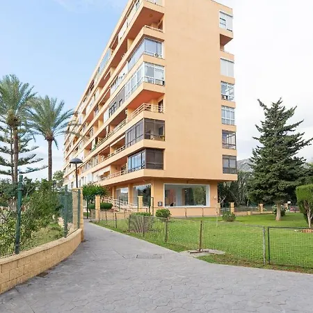 Sunny La Colina *